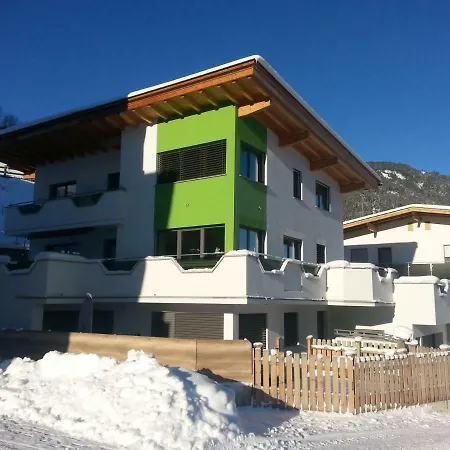 Haus Sabrina 公寓 *